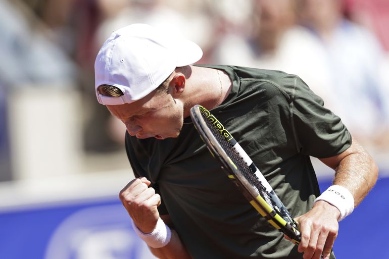 Toptennisser Jesper de Jong zet fraaie primeur neer en dolt met bekende coach: 'Ik heb het beter gedaan'
