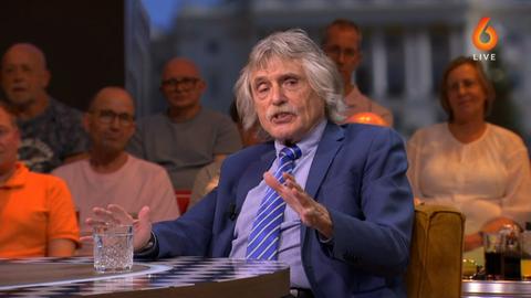 Vandaag Inside keert zich massaal tegen bargast Chris Woerts na opmerkelijk cijfer voor WK voetbal