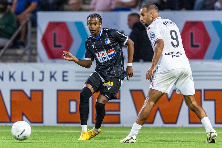 Xavi Simons moedigt neefje (21) aan bij debuut in de Keuken Kampioen Divisie: 'De start'