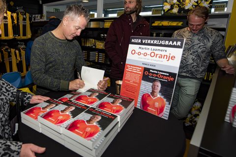 Nederlands voetbal rouwt om plotseling overlijden oud-international (58): 'Rust zacht'