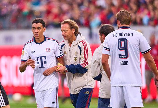 Twijfels over toekomst Jamal Musiala bij Bayern München na twee incidenten in vier dagen