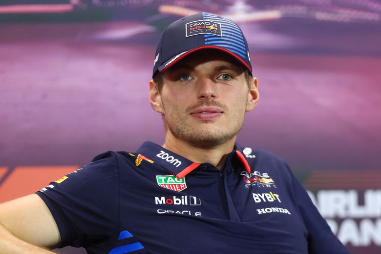 'Hoe oud zijn we nou?': Max Verstappen vindt kritiek op scheldpartijen maar onzin