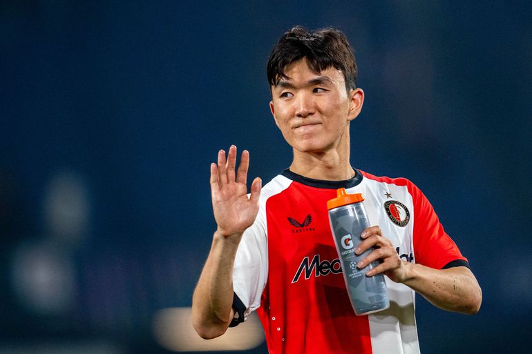 In-Beom Hwang biedt excuses aan Feyenoord-publiek na afgang in Champions League-clash: 'Mag niet op dit niveau'