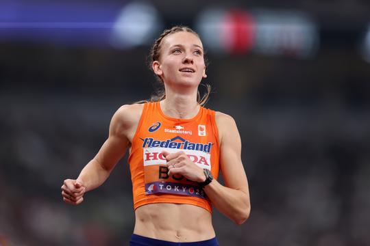 Wereldkampioene Femke Bol bleef dag voor gouden race wakker voor bijzonder moment: 'Het is echt ongekend'
