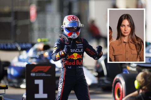 Kelly Piquet laat van een afstandje van zich horen na dubbelslag van vriend Max Verstappen