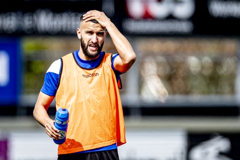 KNVB start onderzoek naar racistisch incident: ook familie van Nederlandse spits zou zijn aangevallen