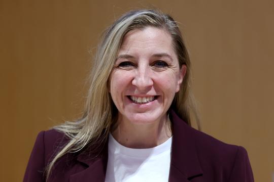 Schaatsicoon Anni Friesinger (49) onthult verhaal achter droomhuis: 'Liefde op het eerste gezicht'