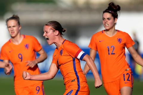 Voormalig Oranje-aanvoerder (36) hekelt gemiste kansen in Nederlands voetbal: 'Doodzonde'