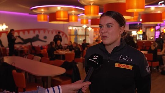 Handbalster Merel Freriks (26) terug van weggeweest en meteen in nieuwe rol bij Nederlandse handbalsters