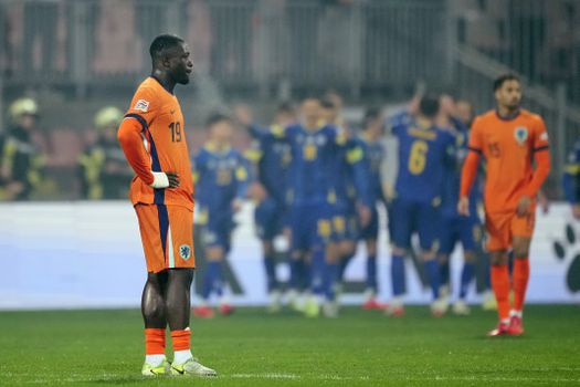 Oranje blameert zich door opvallende zet van Ronald Koeman tegen zwak Bosnië