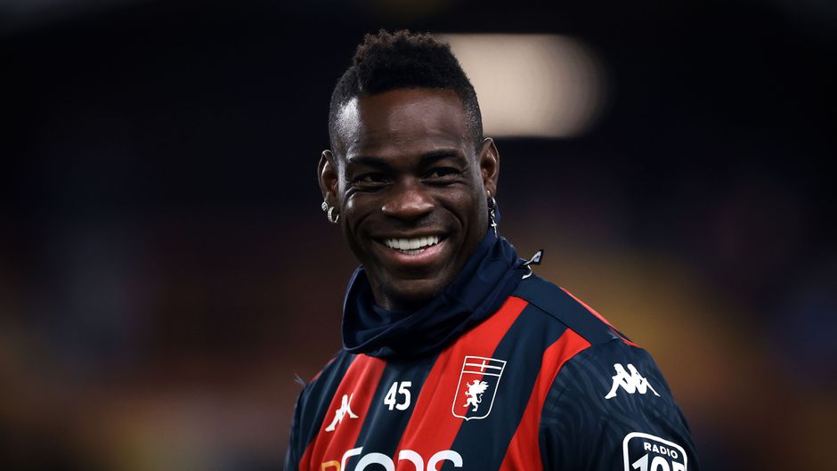 Vuurwerkliefhebber Mario Balotelli is helemaal klaar voor Oudejaarsavond