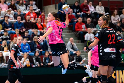 Nu Estavana Polman en Laura van der Heijden ontbreken, moeten andere handbalsters opstaan: 'Even wennen'