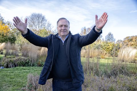 Schitterend eerbetoon voor Dick Advocaat (78) na WK-stunt met Curaçao