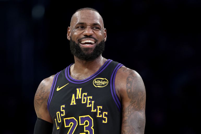 NBA-legende LeBron James (40) schrijft opnieuw historie, maar heeft teleurstellend nieuws voor fans