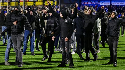 Verklaring gevonden voor 'verschrikkelijke' vechtpartij bij Spakenburg - FC Twente: 'Kunnen wij niet tegenhouden'