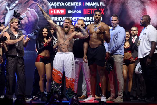 Dit bizarre bedrag hebben Anthony Joshua en Jake Paul verdiend: enorme prijzenpot voor veelbesproken bokspartij