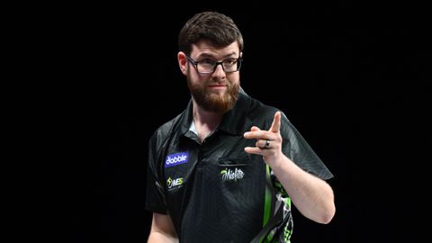 Speler met verboden bijnaam debuteert vrijdag bij WK darts: 'Alles kan verkeerd worden opgevat'