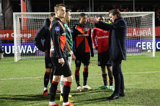 Frustratie bij Limburgse fans: Almere City tegen Fortuna afgelast, kwartier nadat het moest beginnen