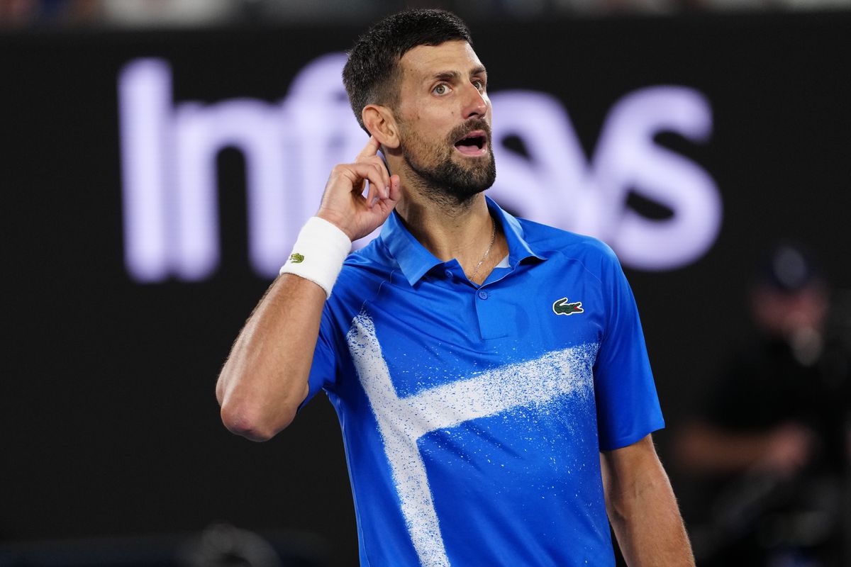 Boze Novak Djokovic krijgt na flinke ruzie excuses van tv-presentator: 'Ik ben te ver gegaan'