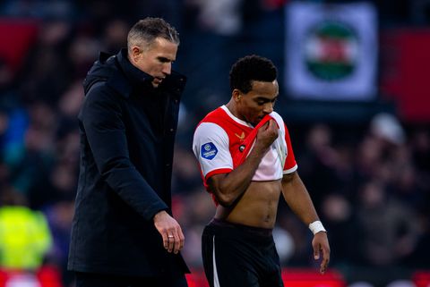 Opvallende onthulling over ruzie Robin van Persie en Quinten Timber bij Feyenoord: 'Iedereen weet het'