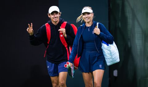 Beroemd tenniskoppel kijkt vooruit na verloving: 'Dan komt er een gezin met kinderen'