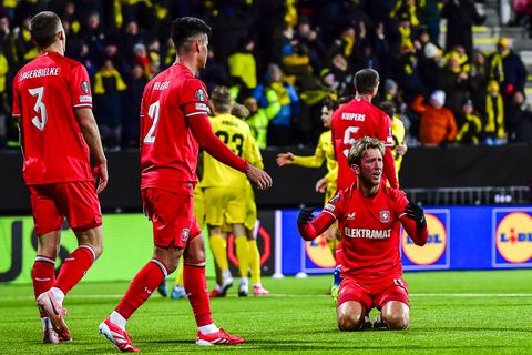 FC Twente sneuvelt na krankzinnige slotfase en verlenging in Europa League