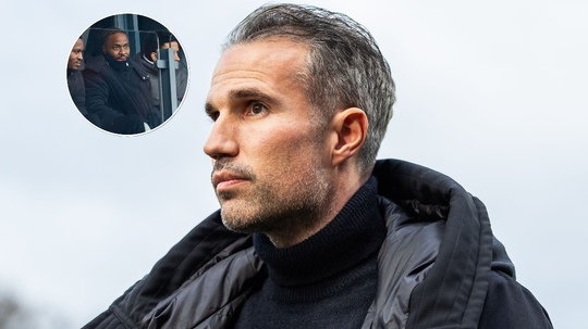 Feyenoord-aanwinst Raheem Sterling laat trainer Robin van Persie genieten: 'Intentie dat hij speelt tegen Telstar'