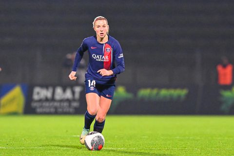 Paris Saint-Germain wint van BC Häcken in Champions League, Jackie Groenen valt geblesseerd uit