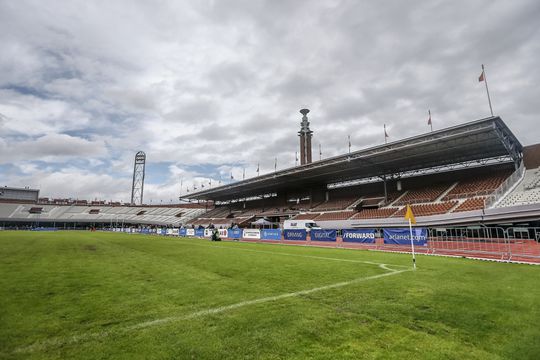 Regels KNVB staan plannen voor eerste vrouwelijke profclub niet toe: 'Systeem moet anders'