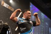 Gerwyn Price won al twee avonden in de Premier League en gooit nu in 'zijn' Cardiff © PDC Darts