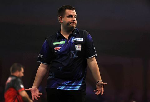 Nederlandse topdarter (27) laat wedstrijd om opmerkelijke reden stilleggen: 'Er was iets mis'