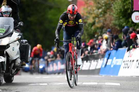 Bauke Mollema pleit voor veiliger peloton en geeft deze vier tips