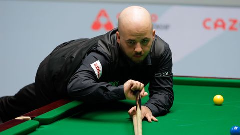 Luca Brecel is titel WK snooker kwijt: Belg laat het glippen tegen David Gilbert