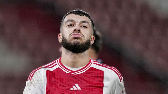 Georges Mikautadze over Ajax: 'Club deed niets, speler moet zich gerespecteerd voelen'