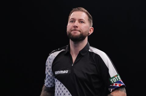 German Darts Grand Prix | Barney onderuit op zijn verjaardag, Michael van Gerwen wint nipt