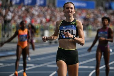 Topatlete Femke Bol beleeft feestelijke dag dankzij Nederlandse collega's