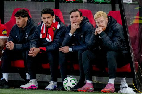 Vader Mexx Meerdink en oud-trainer spreken zich uit over toekomst AZ-spits: 'Top-acht Bundesliga zou hij kunnen'