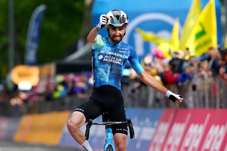 Giro d'Italia, etappe 16 | Bergetappe biedt kans voor klimmende aanvallers