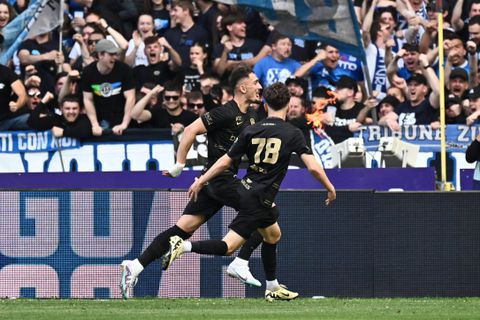 Genk maakt slotdag Pro League nog maar wat spannender door zege op Van Bommels Antwerp