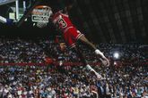 Peperdure Ferrari van legendarische basketballer Michael Jordan na 15 jaar teruggevonden