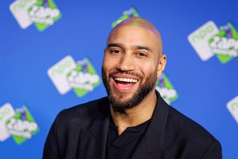 Bekende Nederlander dolblij met kampioenschap Arsenal: 'Tussen alles wat er speelt in mijn privéleven...'