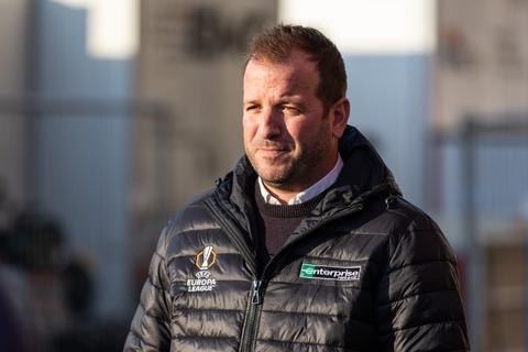Ex-topvoetballer Rafael van der Vaart verklaart afscheid bij NOS: 'Ze vielen wat zwaarder dan normaal'