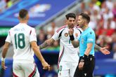 Dominik Szoboszlai klaagt bij Danny Makkelie / Getty Images