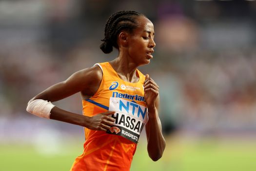 Hassan loopt 1500 en 10.000 meter op FBK Games, in aanloop naar Spelen