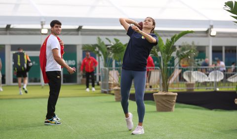 Toptennisster worstelde met strenge regels van 'felle' ouders in zoektocht naar ware liefde
