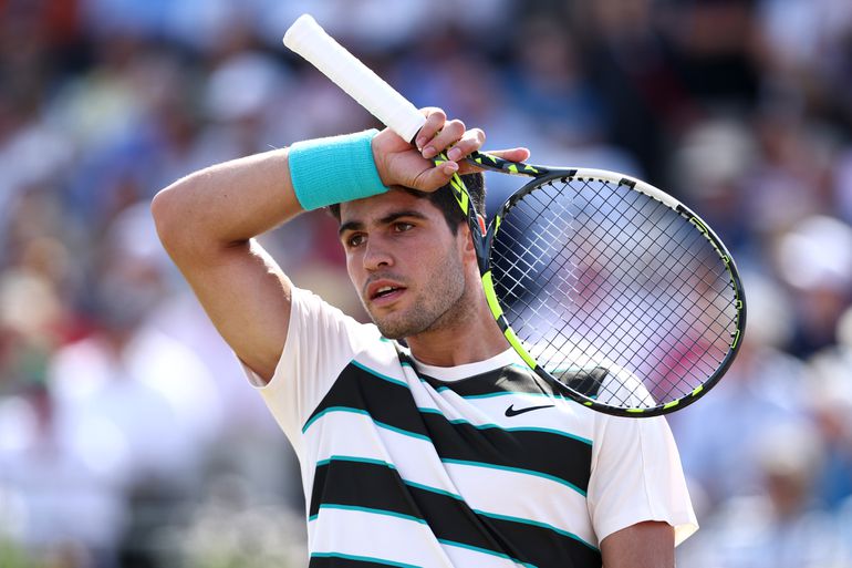Geïrriteerde toptennisser Carlos Alcaraz eist verandering bij umpire: 'Ik heb geen tijd'