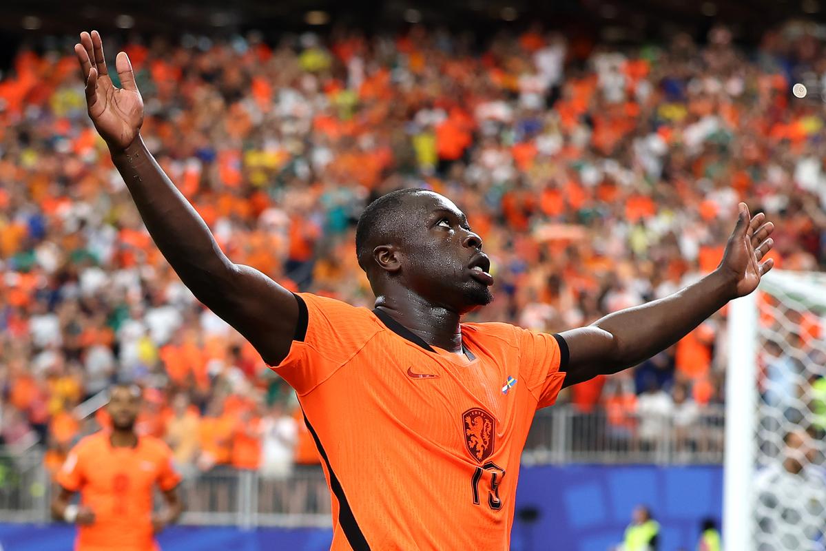 Brobbey's dubbelslag in 16 minuten — photo: Sportnieuws Voetbal
