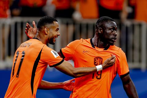 Weergaloze show Oranje: Brian Brobbey en Cody Gakpo schitteren tegen Zweden