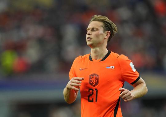 Grote zorgen voor Oranje: Koeman geeft verontrustende update over Frenkie de Jong
