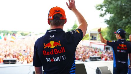 Fans van Max Verstappen houden moed in Hongarije: 'Wie denk je dat we supporten?'